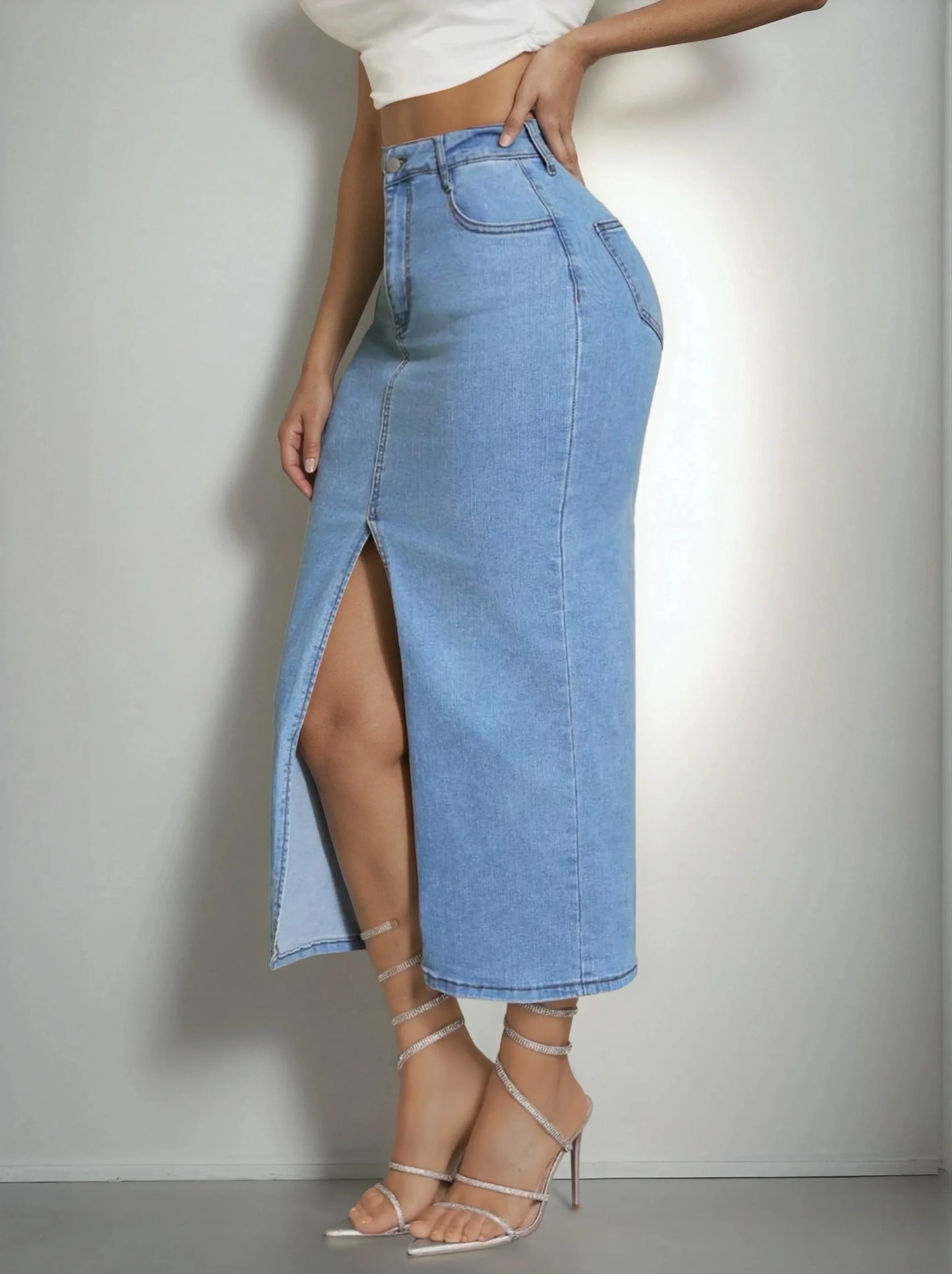 Jupe longue en jean fendue femme, tendance mode été 974 Réunion.