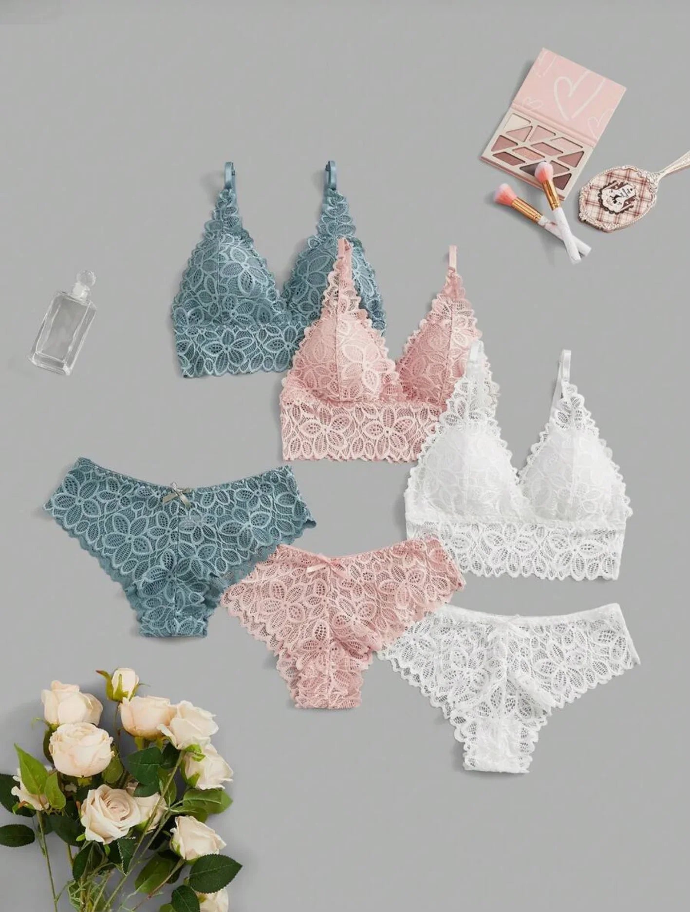 Ensemble lingerie dentelle femme, bleu, rose et blanc, 974 Réunion, accessoires beauté.